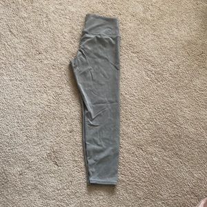 Concrete color. Zyia Luxe 7/8 Leggings